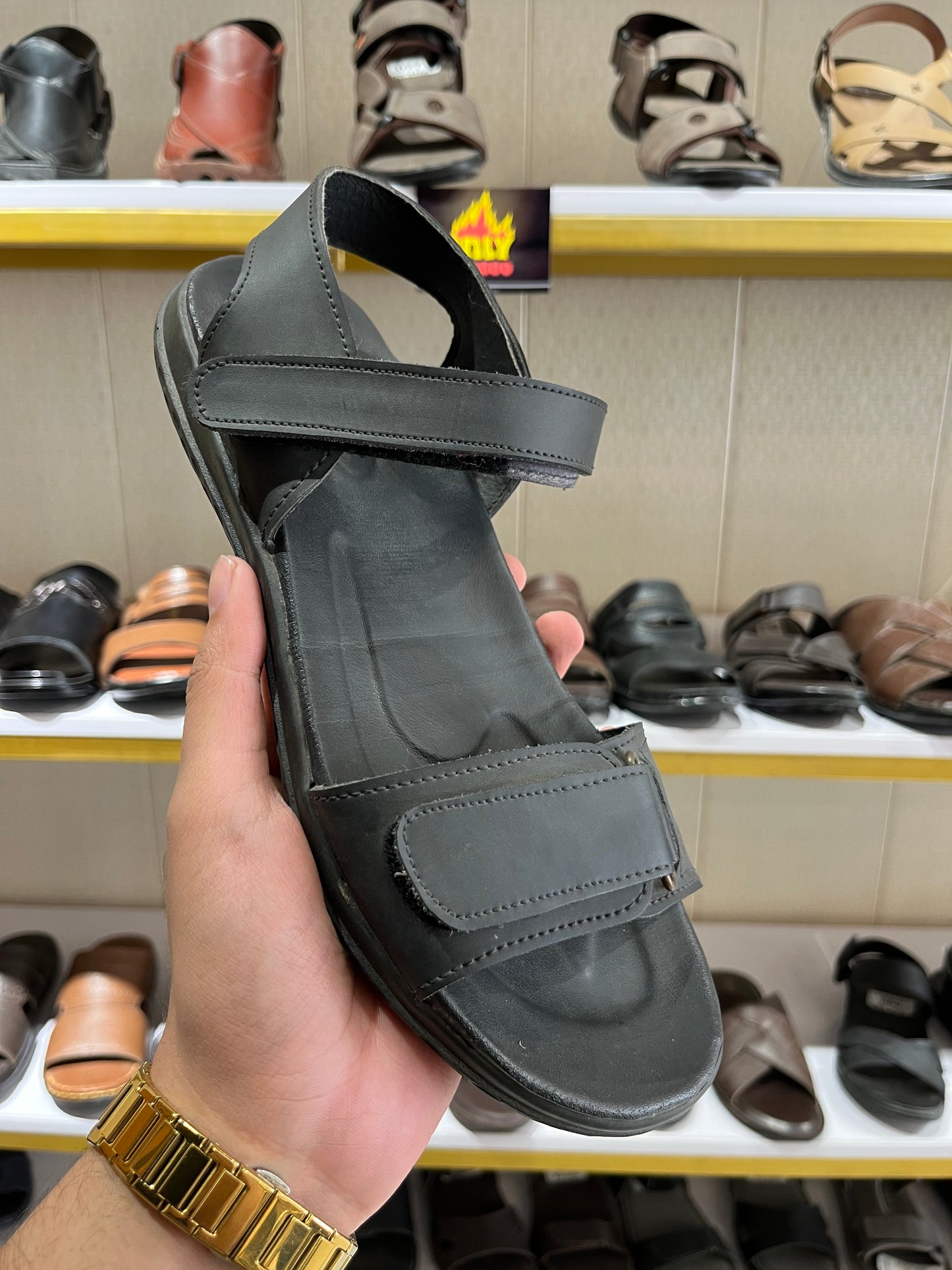 SP 129 Onyx Sandal Black